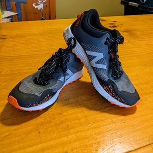 Arishi Fresh Foam sneakers